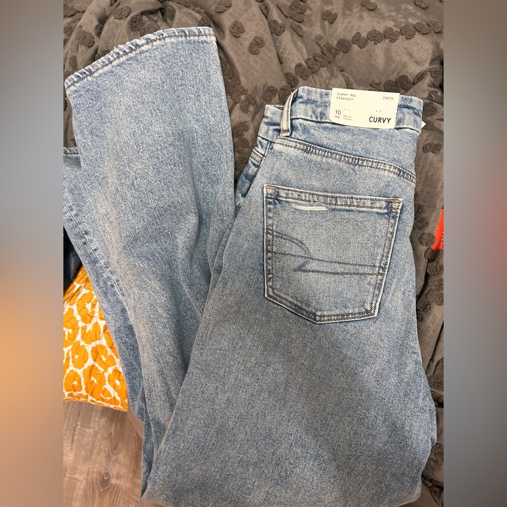 American Eagle Size 10 Curvy 90s Straight Jeans